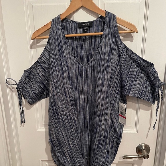 Karen Kane Tops - Karen Kane Linen Navy and White Cold Shoulder Tie Sleeve Blouse XS NWT